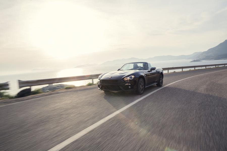  Abarth 124 Spider Scorpione (348) 2017 года  (фото 10 из 28)